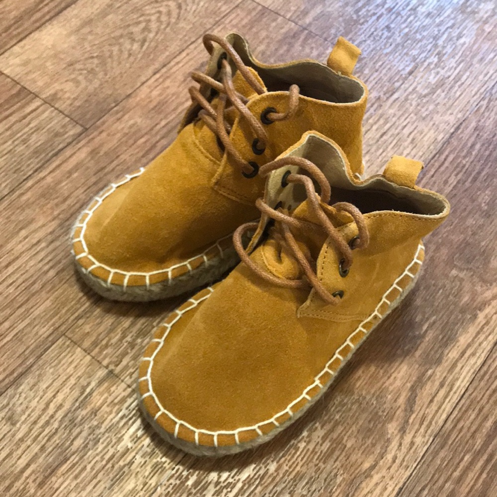 Love Maisonette toddler espadrilles size 7 NEW